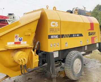 2019 ব্যবহৃত স্থির কংক্রিট পাম্প HBT60C 65m3/H ডিজেল ইঞ্জিন সহ