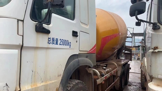 XCMG ব্যবহৃত কংক্রিট মিক্সার ট্রাক 12m3 XZJ5250GJBA1 2015 মডেল